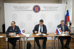 Вручение мандатов членам седьмого состава ОНК г.Санкт-Петербурга